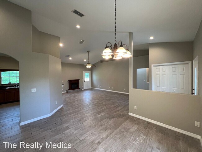 Foto del edificio - 3 br, 2 bath House - 3297 Tallwood Dr