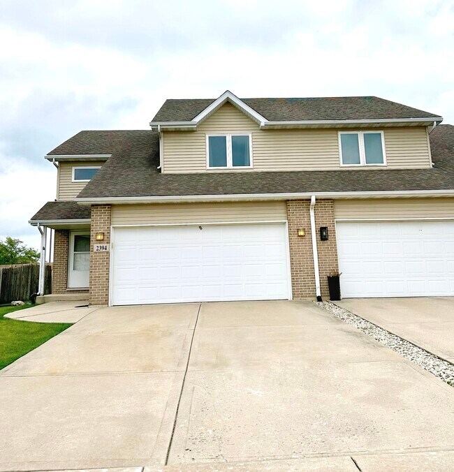 Foto del edificio - 2394 Caton Crest Dr