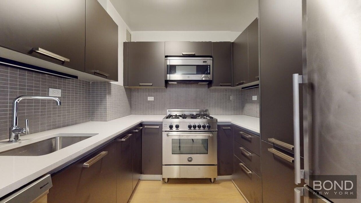 Foto principal - 222 E 39th St