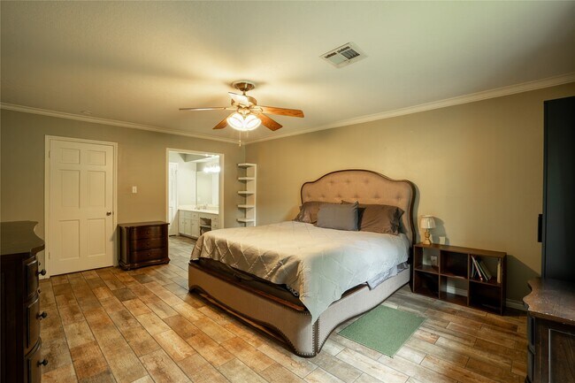 Foto del edificio - 1514 Roanwood Dr