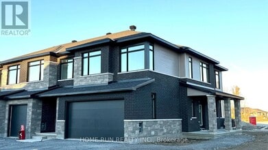 Building Photo - 860 Hummock Way