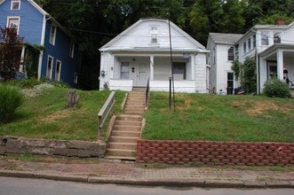 Building Photo - 103 Franklin Ave