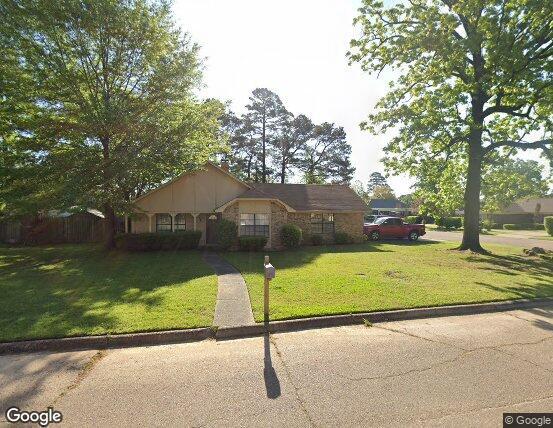 Foto principal - 6102 Ben Burrough Rd