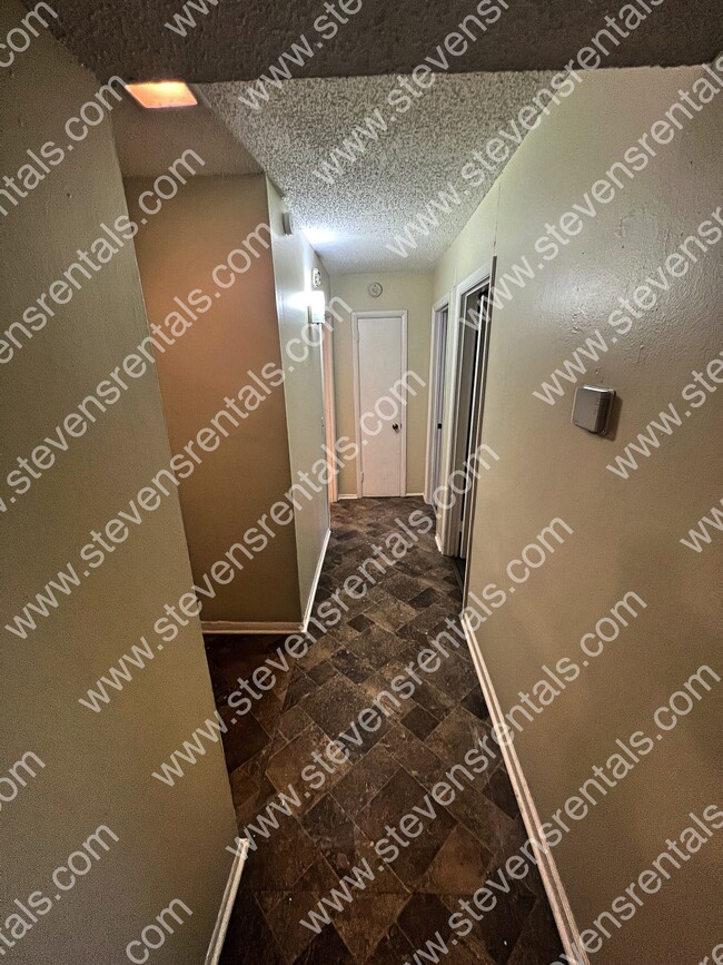 Building Photo - 441 Harding Pl