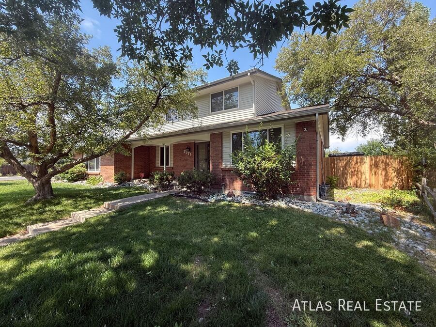 Foto principal - 7371 W Weaver Pl