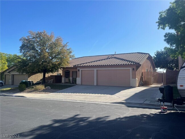 Building Photo - 1028 Plentywood Pl