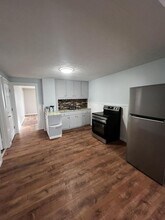 Building Photo - 44 7th Ave