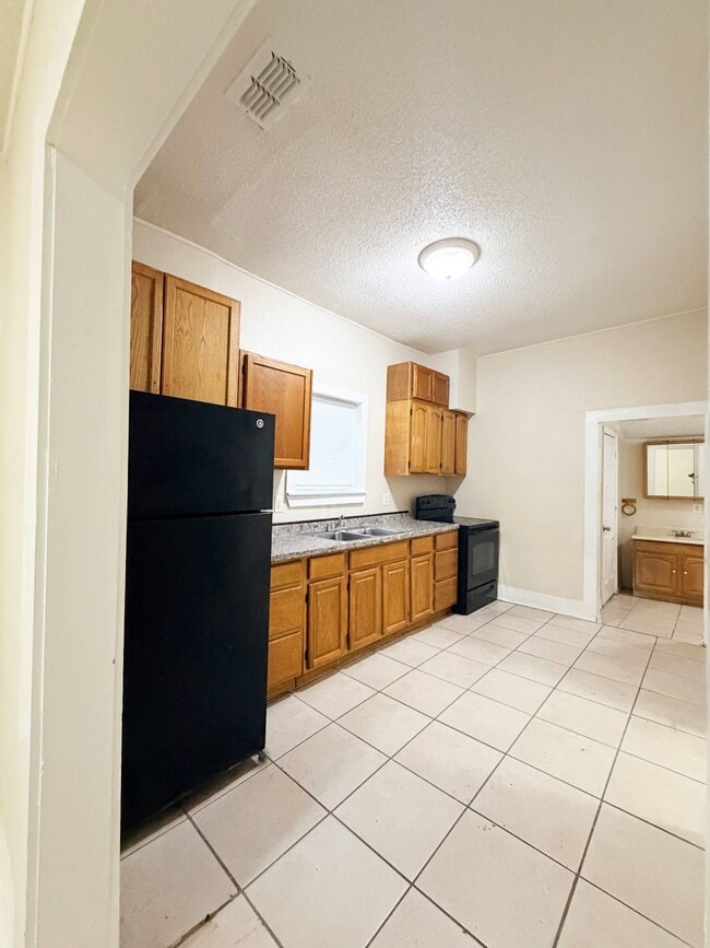 Foto del edificio - 1441 Cleveland St