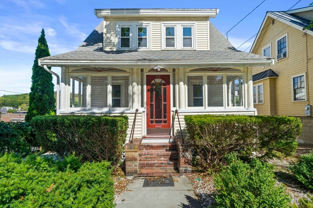 Primary Photo - 43 Surry Rd