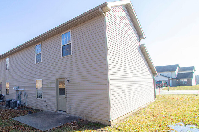 Building Photo - 1409 Greensboro Dr