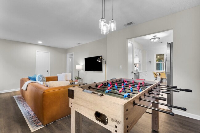 Foto del edificio - 1023 Brittlewood Dr