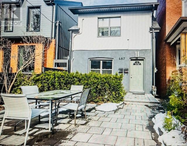 Building Photo - 487 Clinton St