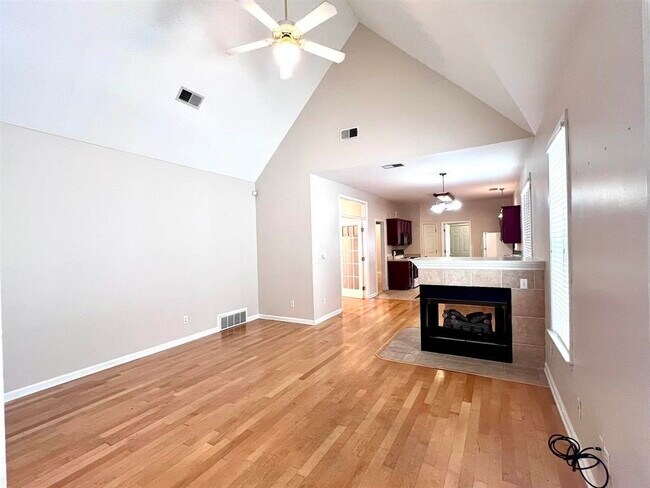 Foto del edificio - 1175 Harbor River Dr