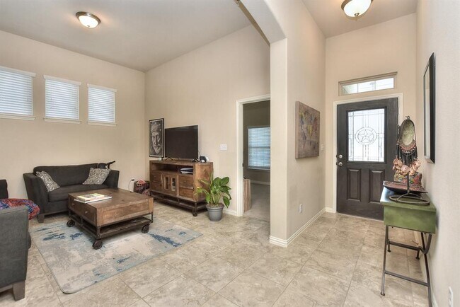Foto del edificio - 117 Salt Fork Dr