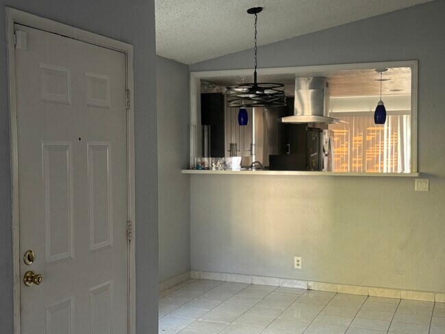 Dinning room - 209 Riverview Dr