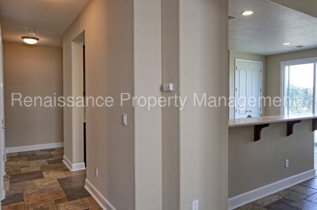 Building Photo - 1761 Ash Tree Way