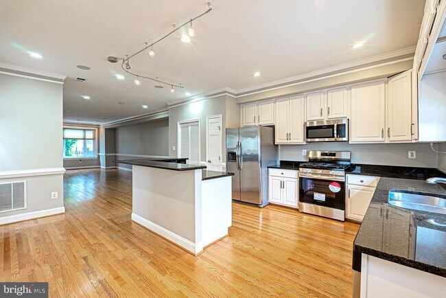 Foto del edificio - 1535 Gales St NE