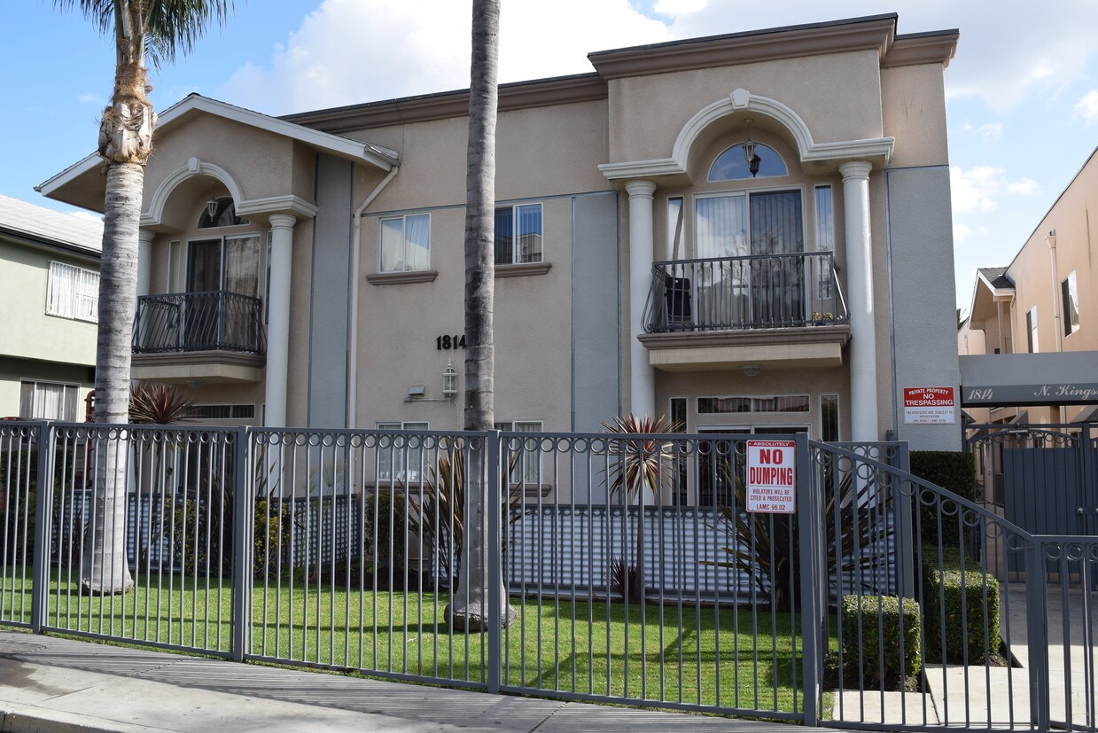Primary Photo - 1814 N Kingsley Dr