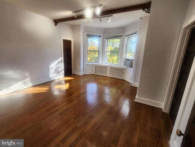 Foto del edificio - 6709 N 6th St