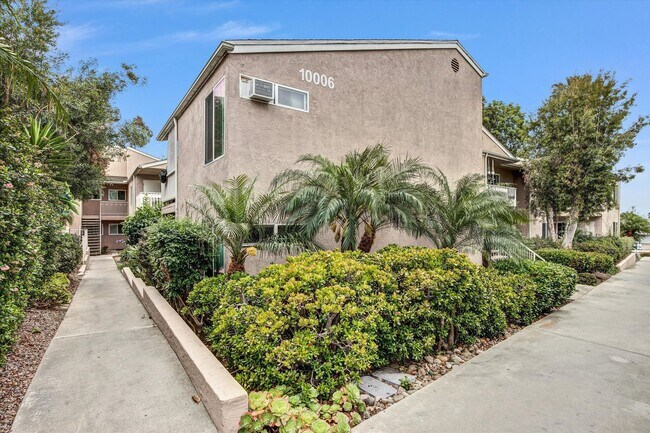 Foto del edificio - Cozy 1 Bed, 1 Bath Condo in Mira Mesa w/ Off-Street Parking!