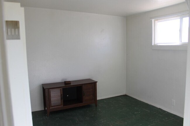 Foto del edificio - Move In Ready Unit for Rent on El Paso