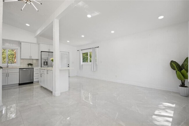 Building Photo - 5115 16th St N