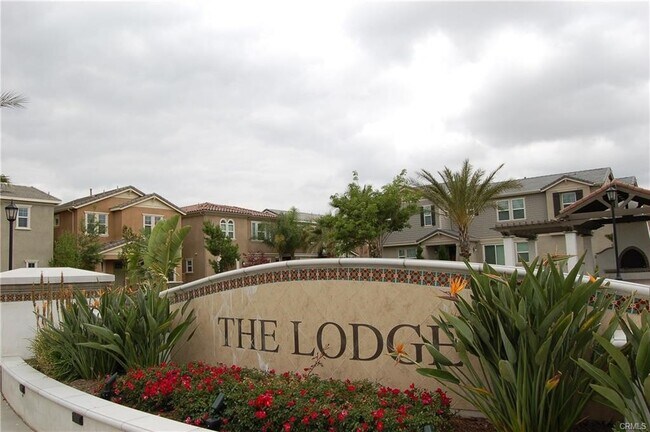 Foto del edificio - 6116 Snapdragon St