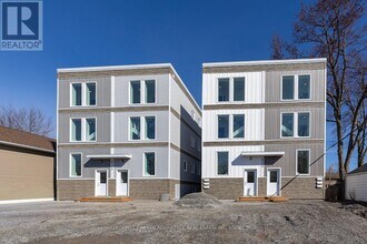 Building Photo - 433 Sugarloaf St