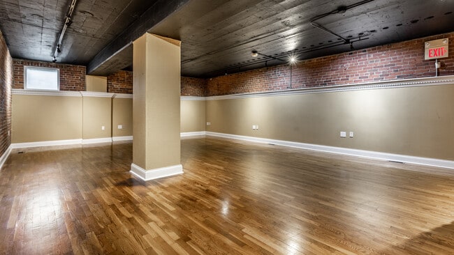 Main living space - 18 N Belmont Ave
