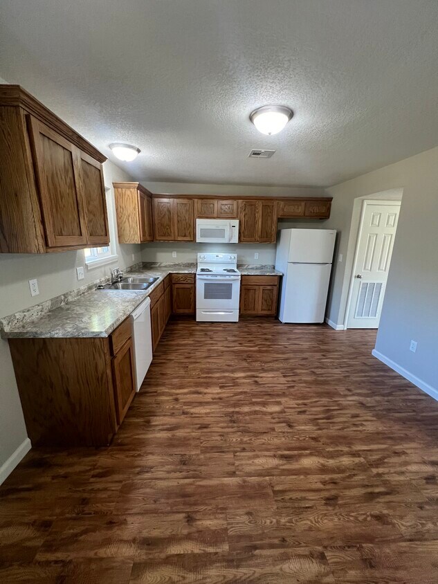 Foto principal - 2036 Reinmiller Rd
