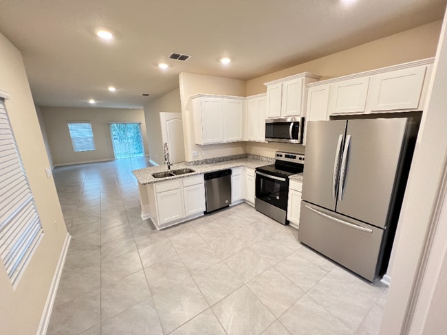 Foto del edificio - 64 Pasadena Dr