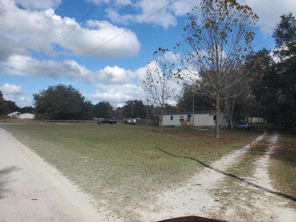 Primary Photo - 2608 20 Mile Level Rd