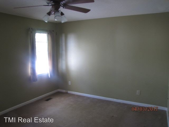 Building Photo - 379 Jamestown Manor Dr