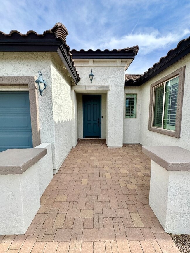 Building Photo - Layton Lakes Community Single Level 3 Bedroom/2 Bath Home with Private Pool!