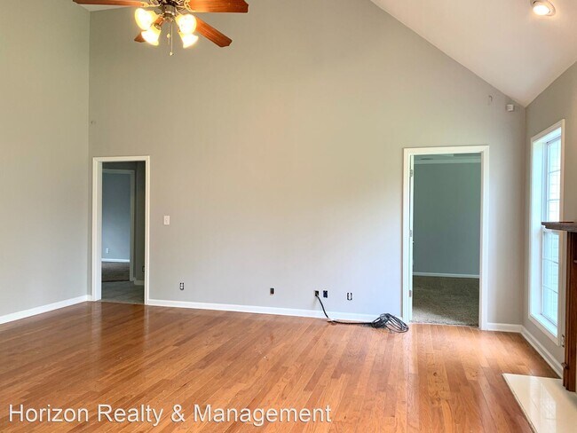 Building Photo - 3 br, 2 bath House - 2867 Prince Dr.