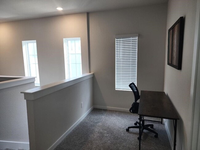 Building Photo - 1520 Red Acer Dr