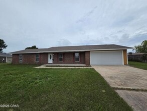 Building Photo - 211 Sukoshi Dr
