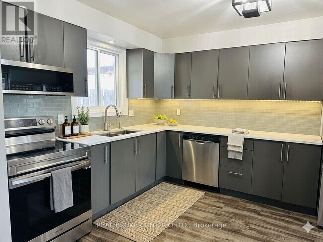 Photo du bâtiment - 8 Ralgreen Crescent