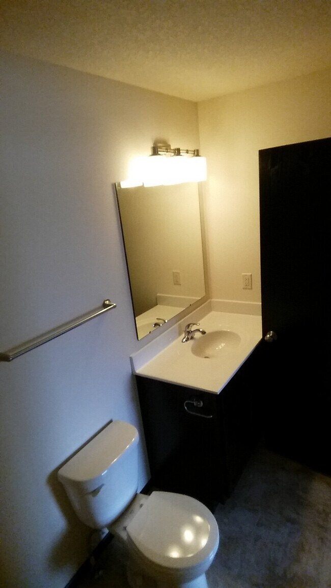 Baño - 1032 Newton Rd