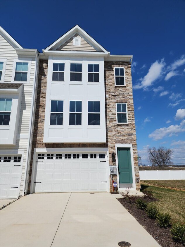 Primary Photo - New Construction Townhome in Middletown