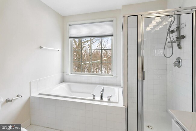 Foto del edificio - 1674 White Oak Vista Dr