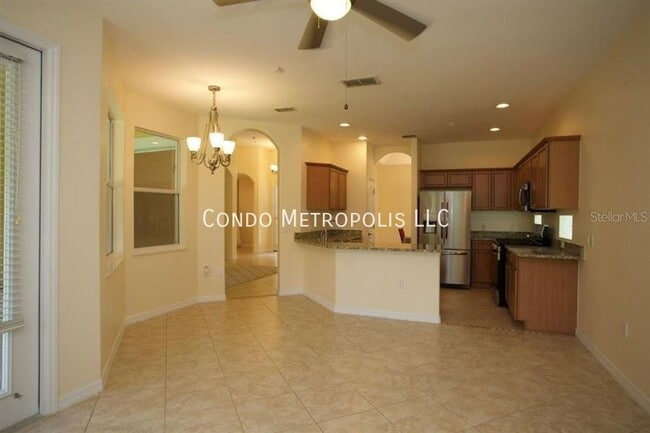 Building Photo - 1053 Lascala Dr