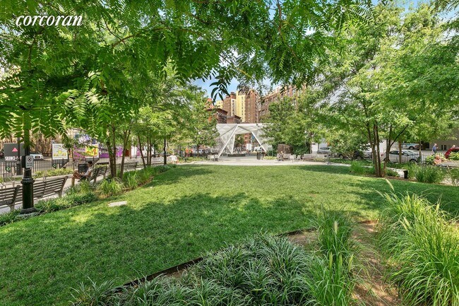 Foto del edificio - 269 W 12th St
