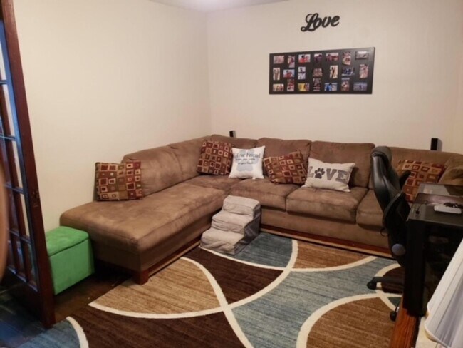 Foto del edificio - 2 br, 1 bath House - 6 Garfield Ave