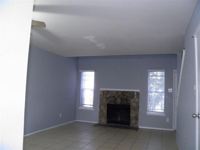 Building Photo - 6001 Reims Rd