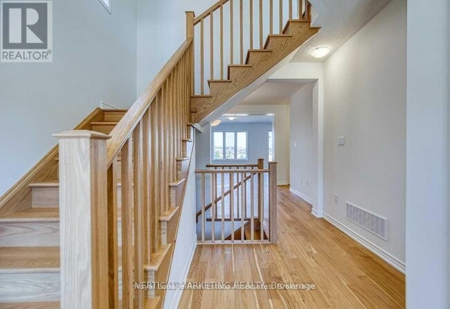 Building Photo - 47 Routley St