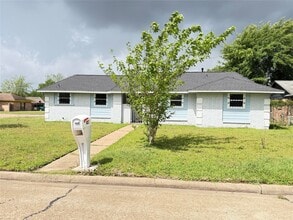 Building Photo - 5503 Bertellis Ln