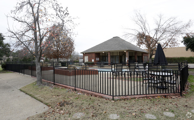 Building Photo - Wyngate Townhomes