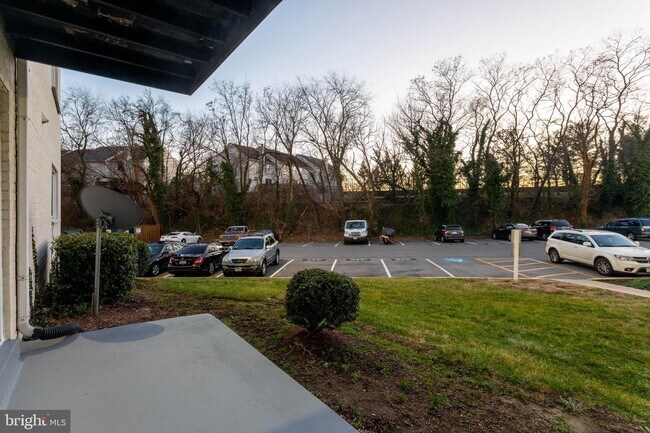 Building Photo - 1001 Chillum Rd