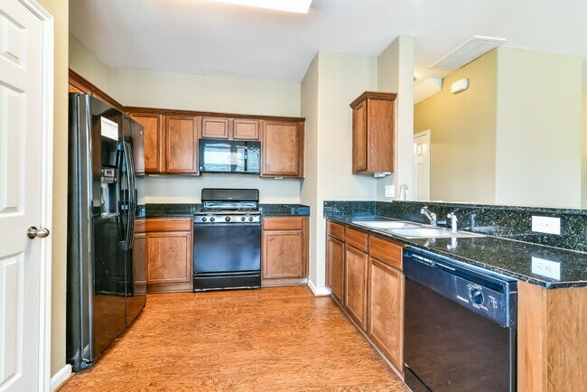 Foto del edificio - 2703 Sleepy Knoll Dr